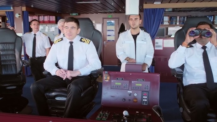 У экипажа есть система кодовых слов на все случаи жизни.