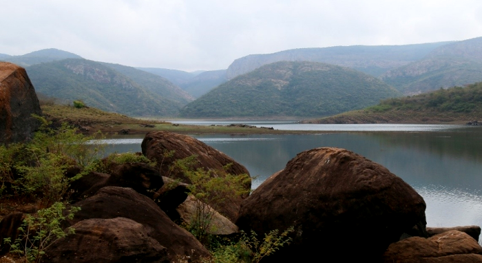 Тайны этого озера придают его красоте мистический ореол. /Фото: sahistory.org.za