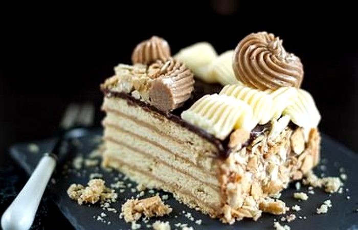 Несложный в приготовлении торт одним кусочком впечатлял вкусовые рецепторы. /Фото: povar.ru
