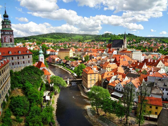 Прага - город, получивший название от реки и её скалистых берегов. /Фото: sputnik8.com