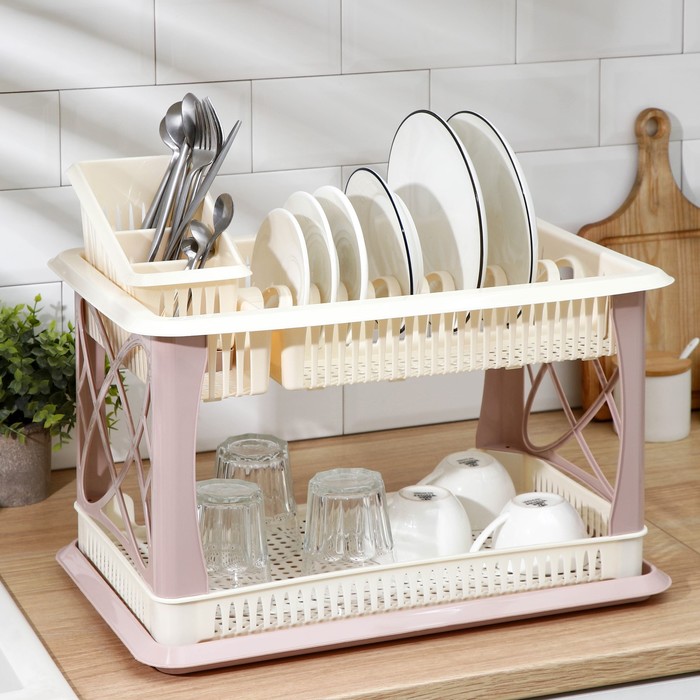 Большинство из нас сушат посуду вверх дном, но на самом деле в этом просто нет смысла. Большинство из нас сушат посуду вверх дном, но на самом деле в этом просто нет смысла.