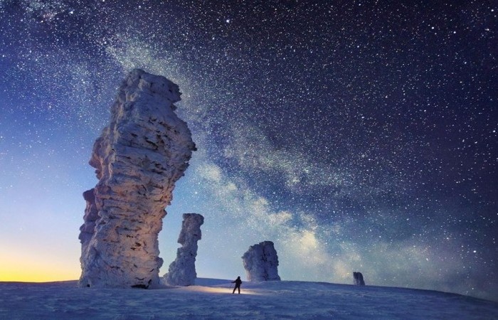 Зимой таинственные столбы выглядят еще более величественно. /Фото: flashnord.com