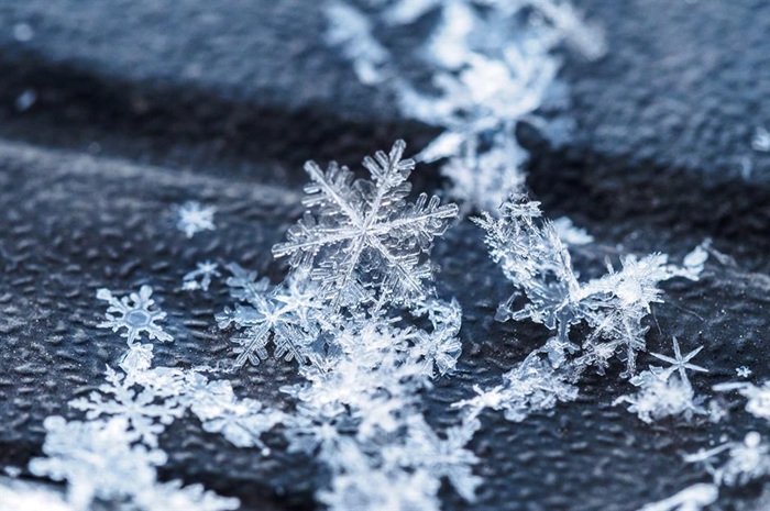 Белый цвет снега - физический трюк. /Фото: loveexploring.com Белый цвет снега - физический трюк. /Фото: loveexploring.com