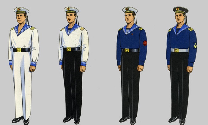 Гюйс носят все моряки. /Фото: vodabereg.ru