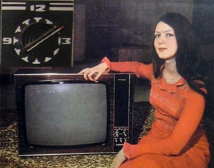 Почему советские телевизоры делали на 12 каналов, а транслировались две 