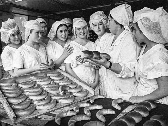 В СССР такой экономии не было, все делали на совесть, чтобы люди ели вкусные булки и хлеб / Фото: Twitter