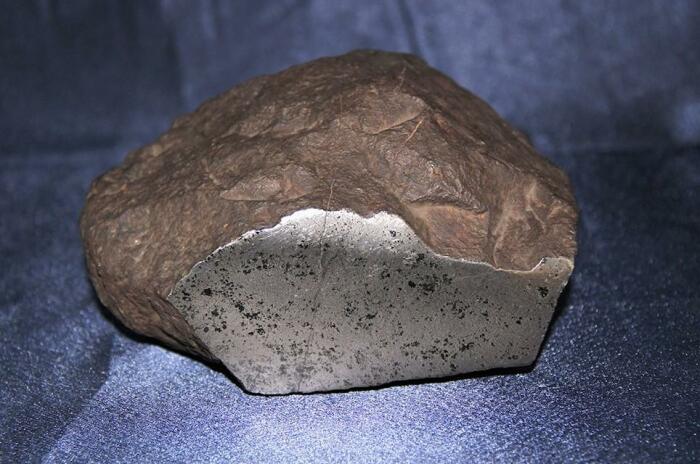 Кинжал фараона Тутанхамона был изготовлен из метеоритного железа / Фото: kipmu.ru
