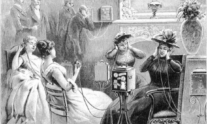Впервые стереозвук был продемонстрирован на парижской электровыставке в 1881 году / Фото: ru.telegram.one