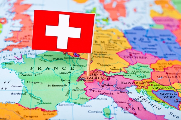 Географическое положение Швейцарии очень выгодное, она находится между Австрией, Францией и Италией, которые являются заклятыми врагами и всегда таковыми были / Фото: visaapp.ru