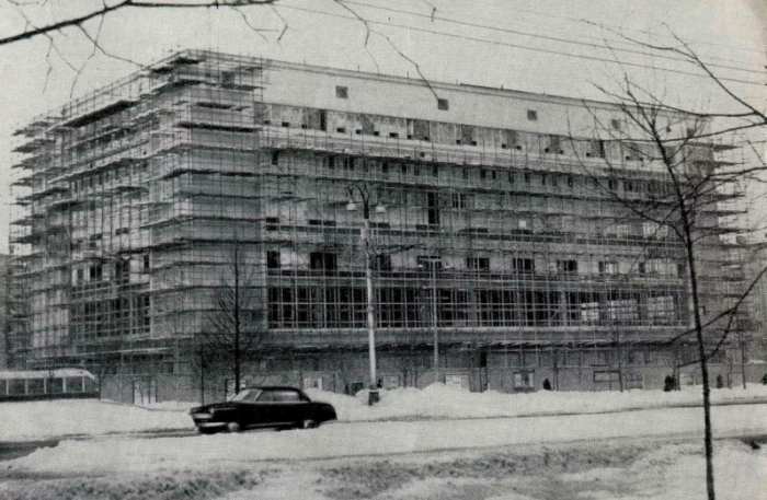 Возведение здания было начато в 1958 году / Фото: 