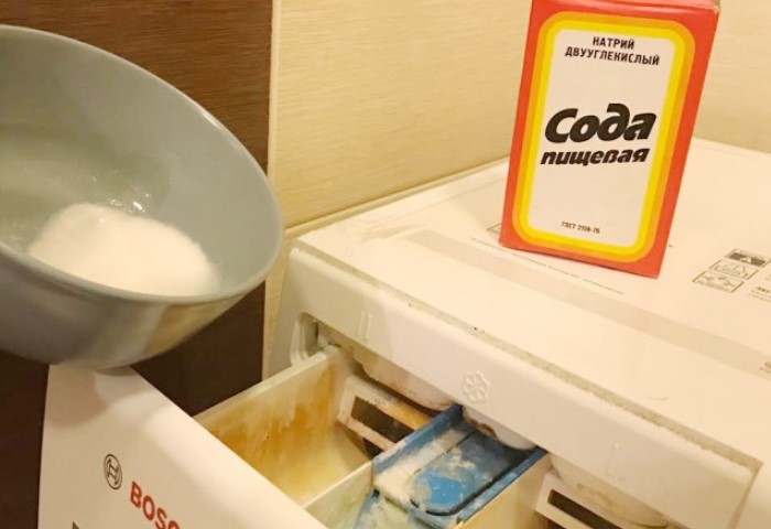 Добавляйте соду при стирке, чтобы снизить электризацию вещей / Фото: housedsgn.ru