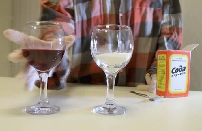С помощью поваренной соды можно проверить натуральность вина