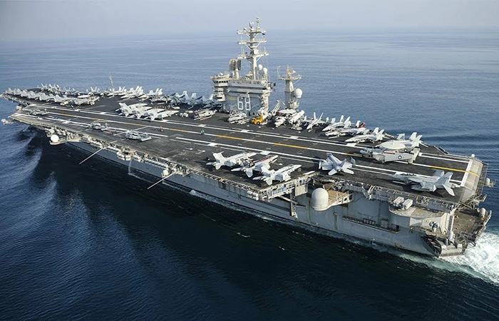 Авианосец USS Nimitz Авианосец USS Nimitz