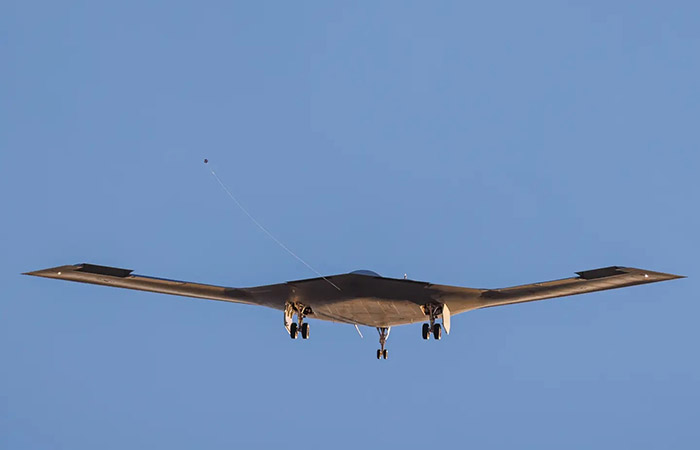 Тепло эффективно рассеивается Тепло эффективно рассеивается