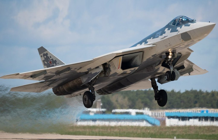 Су-57.