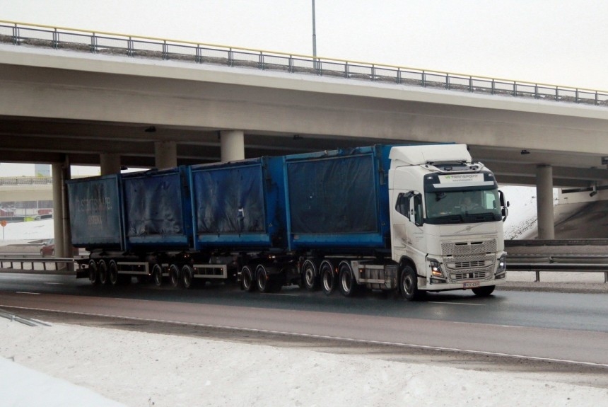 Автопоезд./ Фото: autoreview.ru