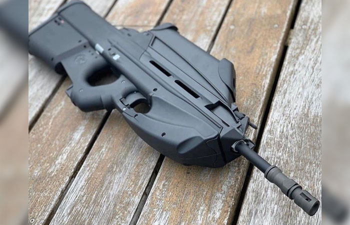 Винтовку с самого начала проектировали не похожей ни на что.