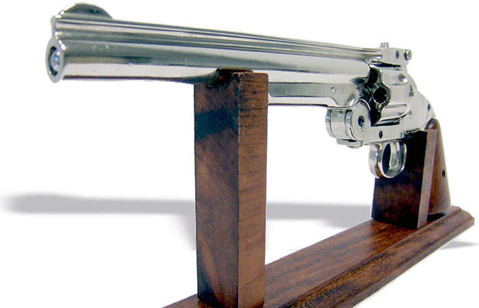 Револьвер Smith Wesson 1869 год. / Фото: makety-oruzhiya.ru