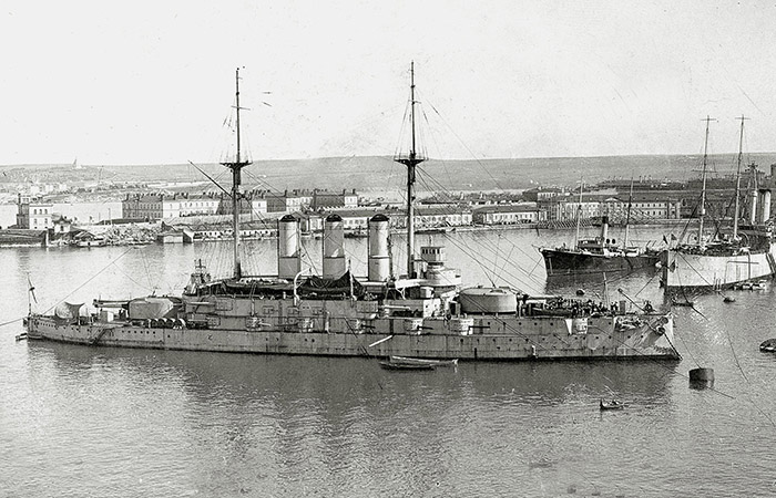Броненосец императорского флота Броненосец императорского флота