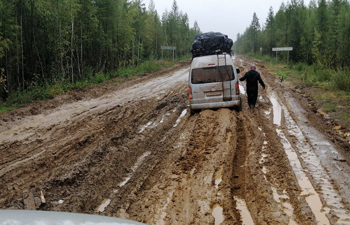 В России даже сейчас много таких мест. В России даже сейчас много таких мест.