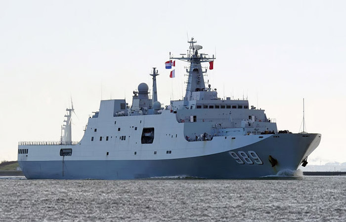 Десантный корабль Type 071./ Фото: bairdmaritime.com Десантный корабль Type 071./ Фото: bairdmaritime.com