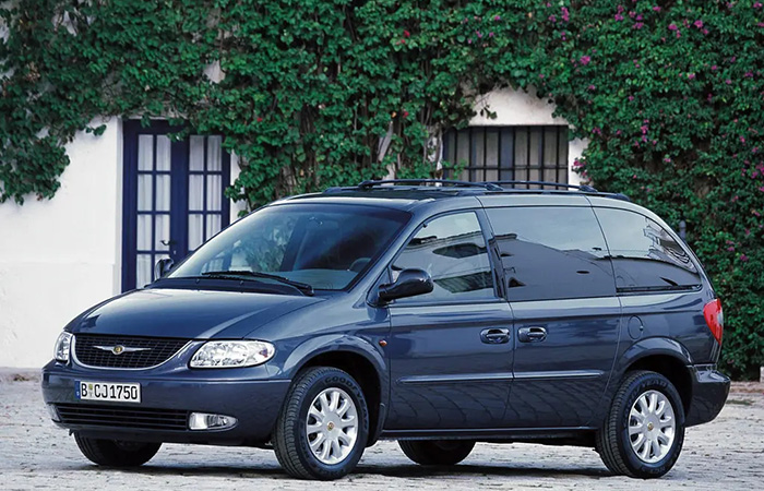 Минивэн Chrysler Voyager Минивэн Chrysler Voyager