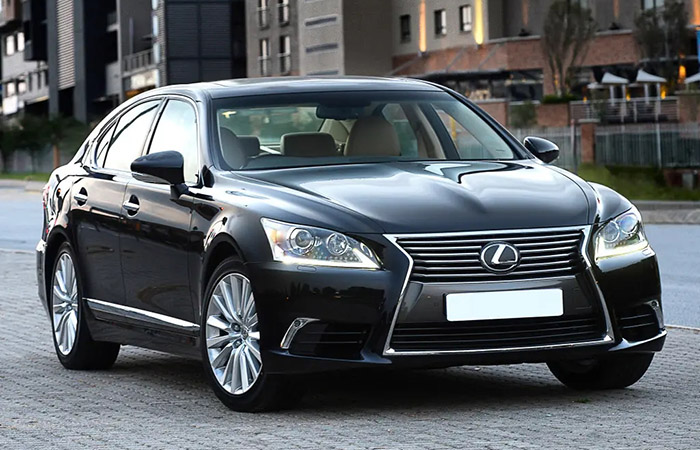 Lexus LS460./ Фото: drom.ru