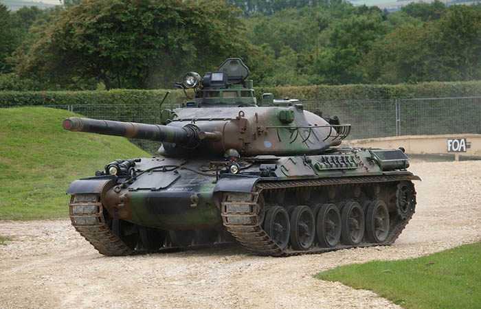 Танк AMX-30. / Фото: pinterest.com