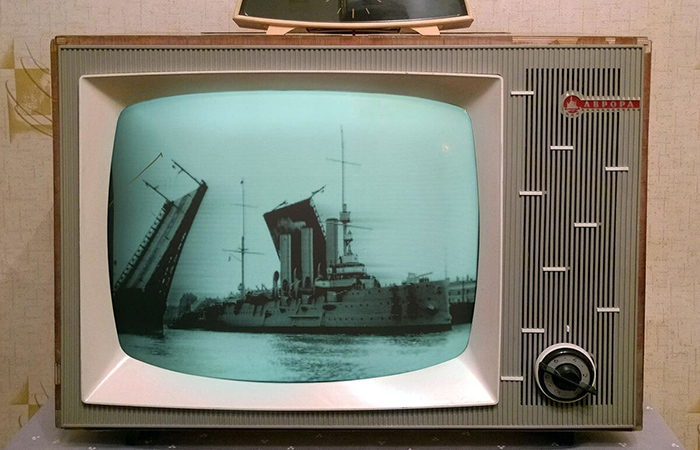 Старый советский телевизор.