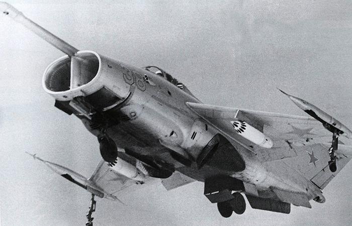 Экспериментальный Як-36.