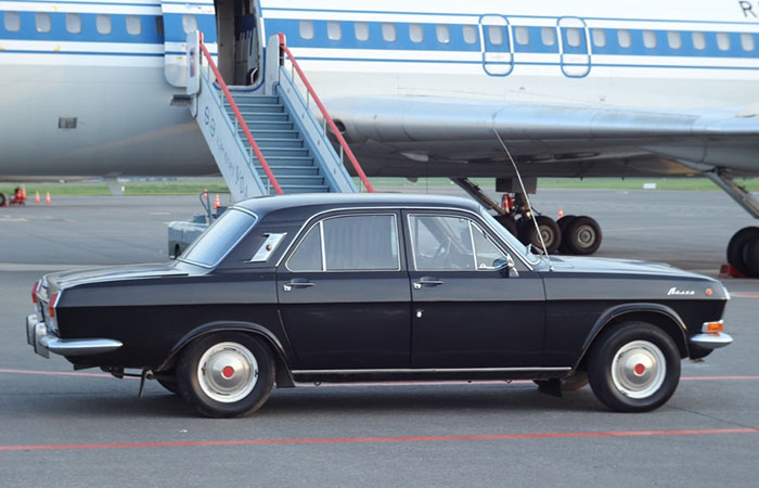 Правительственная Волга.