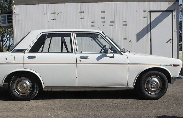 Крепление антенны - место появления ржавчины./ Фото: hotcarsimages.com Крепление антенны - место появления ржавчины./ Фото: hotcarsimages.com