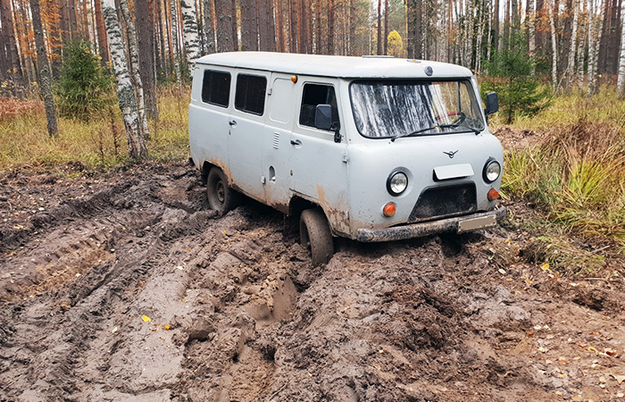 Без спецтранспорта проехать невозможно. Без спецтранспорта проехать невозможно.