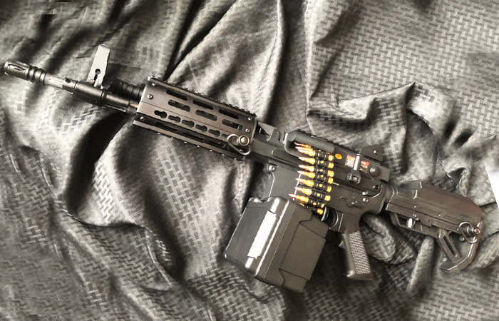 Её оружие в некотором роде уникально.