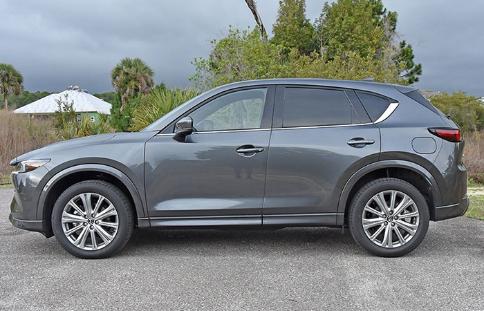 Одна из причин - влияние требований безопасности./ Фото: automotiveaddicts.com Одна из причин - влияние требований безопасности./ Фото: automotiveaddicts.com