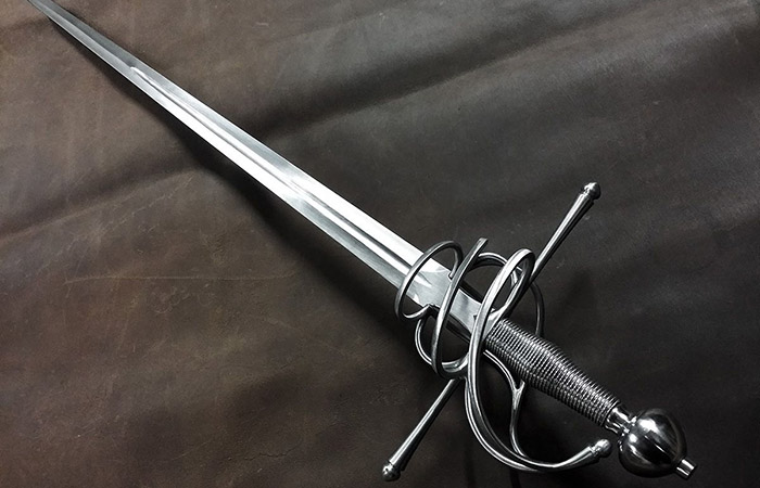 Настоящая шпага была совсем другой