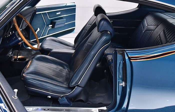 Салон Pontiac GTO./ Фото: dealeraccelerate.com