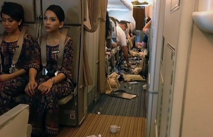 Ремни безопасности в самолёте и последствия турбулентности