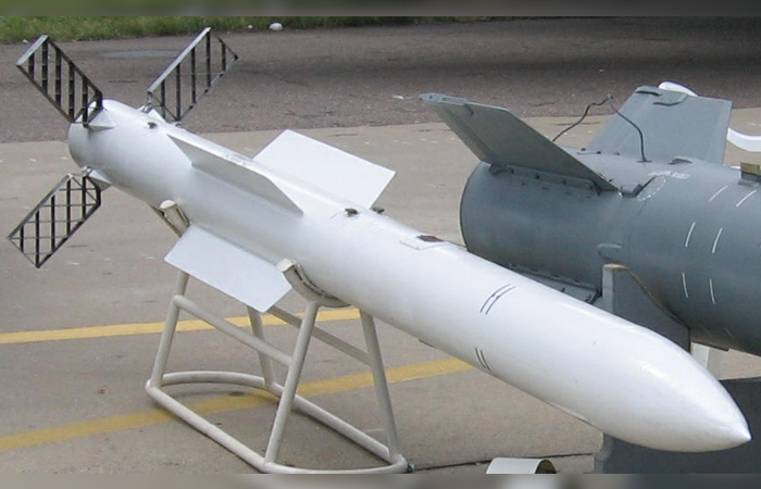 Российская ракета Р-77.