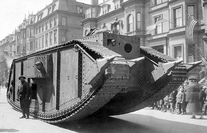 Чем больше был танк, тем лучше./ Фото: wikipedia.org Чем больше был танк, тем лучше./ Фото: wikipedia.org