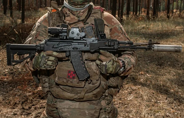 АК изначально задумывался для поля боя