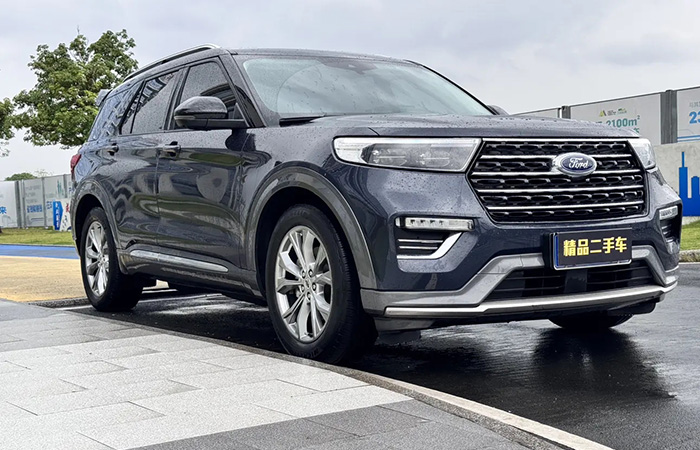 Китайский Ford Explorer./ Фото: sferacar.ru Китайский Ford Explorer./ Фото: sferacar.ru