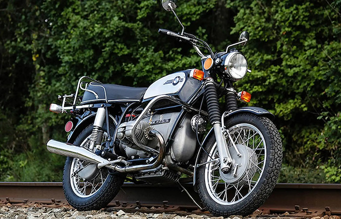 Мотоцикл BMW R75, 1972 год. Мотоцикл BMW R75, 1972 год.