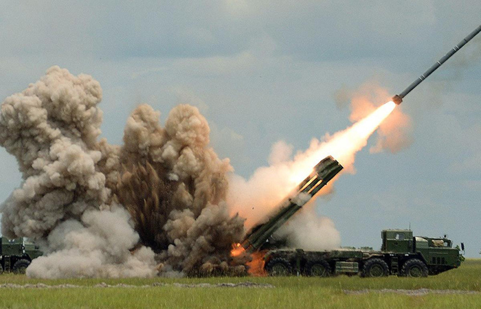 Назначение тяжёлых РСЗО - массированный удар по большой площади Назначение тяжёлых РСЗО - массированный удар по большой площади