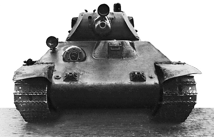 Т-34 с его наклонной бронёй