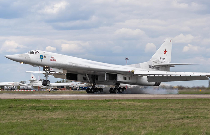 К настоящему времени Ту-160 стал неактуальным.