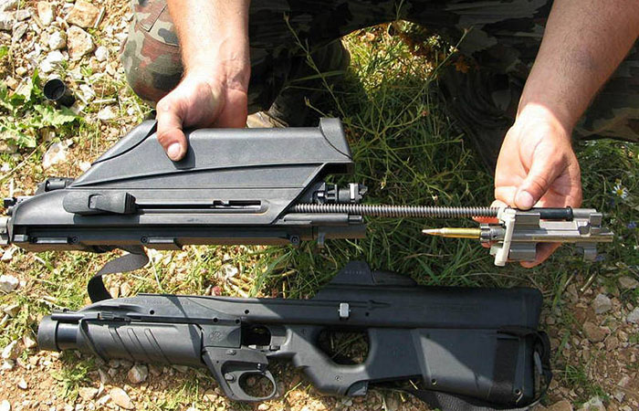 Одна из особенностей - высокая степень модульности.