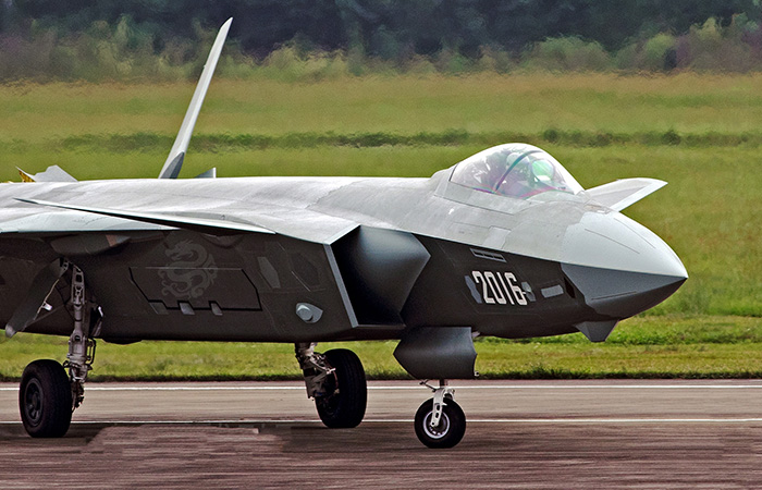 J-20 использует технологии малозаметности./ Фото: airbase.ru