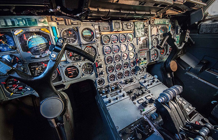 В Конкорде компоновка приборов очень плотная.