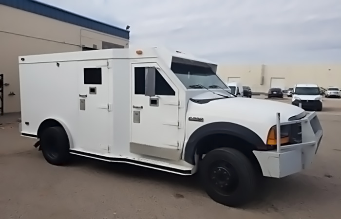 Машина для денег./ Фото: armoredcars.com Машина для денег./ Фото: armoredcars.com